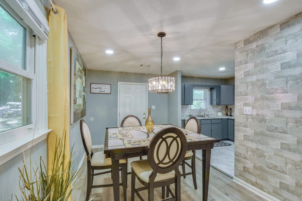 House (4 Bedrooms) | Interior