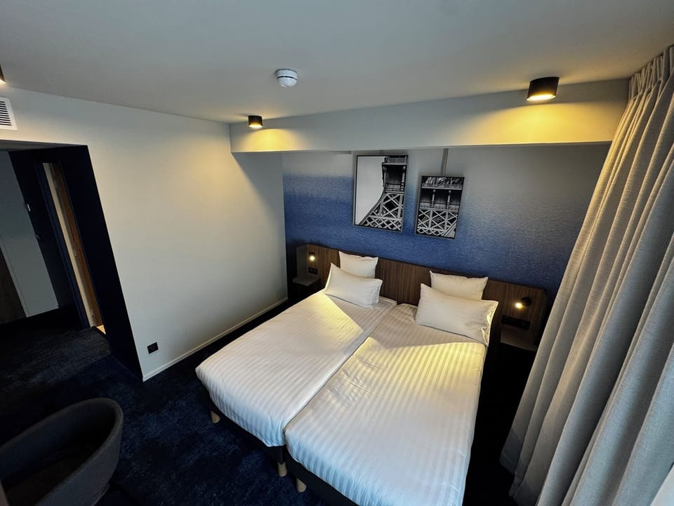 Standard Twin Room | Free WiFi