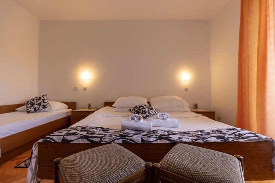 Classic Quadruple Room, Balcony | Desk, free WiFi