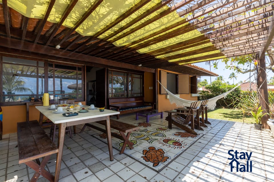 Basic Villa | Outdoor dining