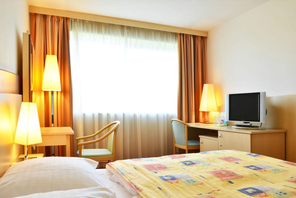 Minibar, in-room safe, desk, blackout drapes