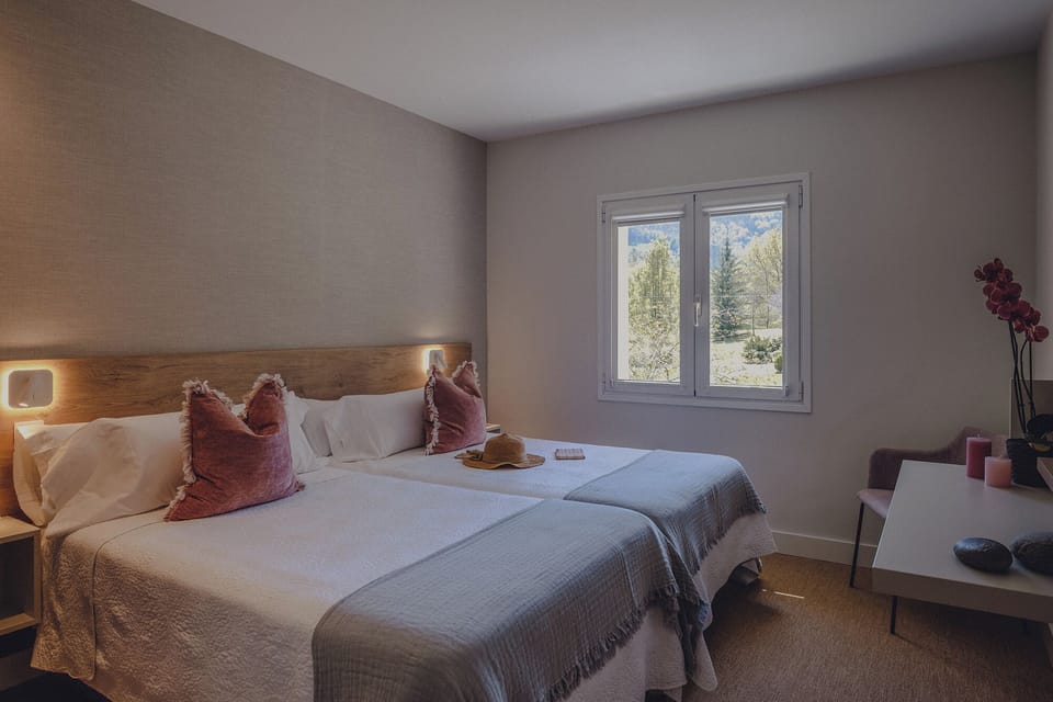 Twin Room | Free WiFi
