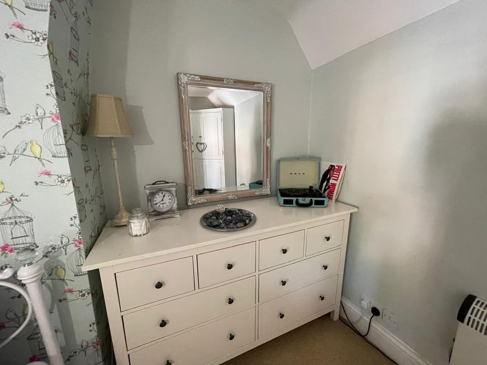 Cottage | Interior