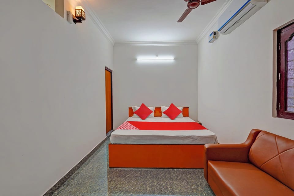 Standard Double Room | 1 bedroom, bed sheets