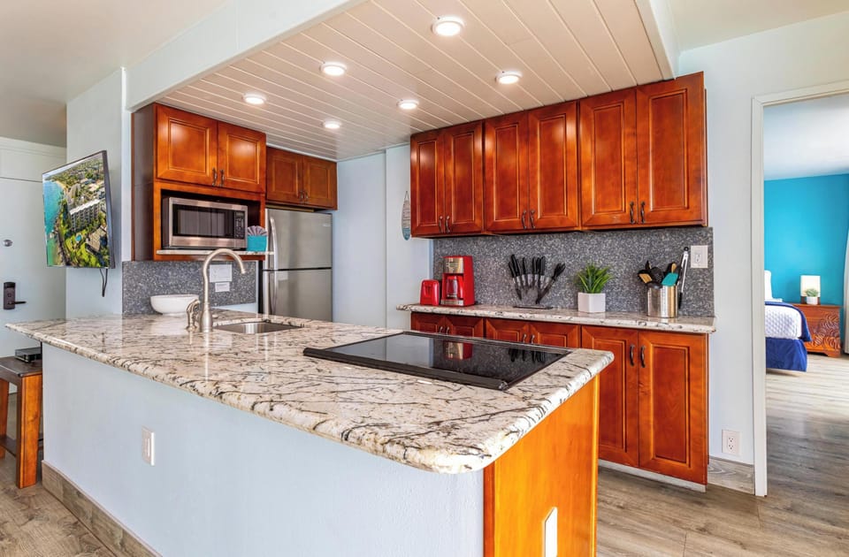 Condo, 2 Bedrooms | Private kitchen | Coffee/tea maker, fridge, oven, toaster