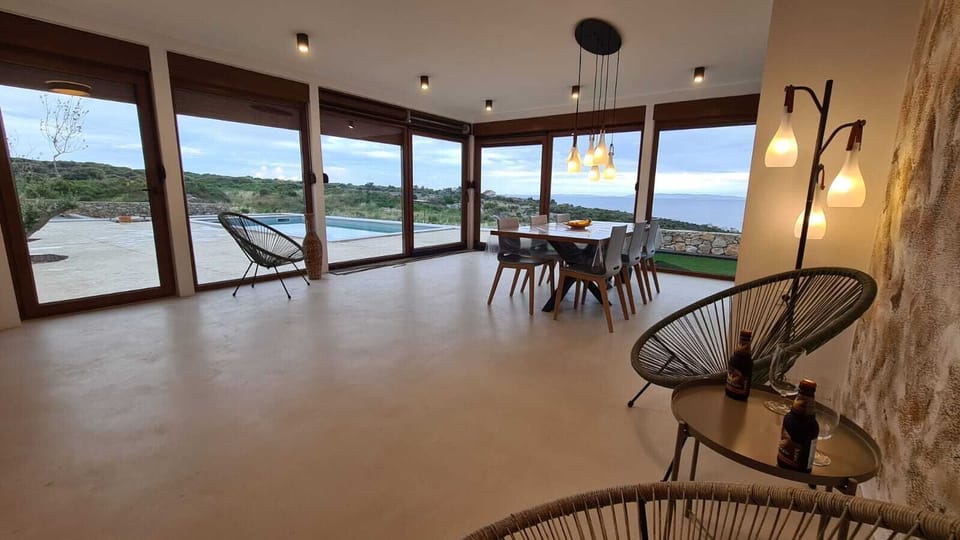Villa, 3 Bedrooms, Patio, Sea View | Living area