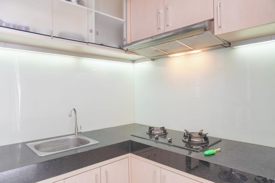 Apartment | Private kitchen | Fridge, stovetop, electric kettle, rice cooker