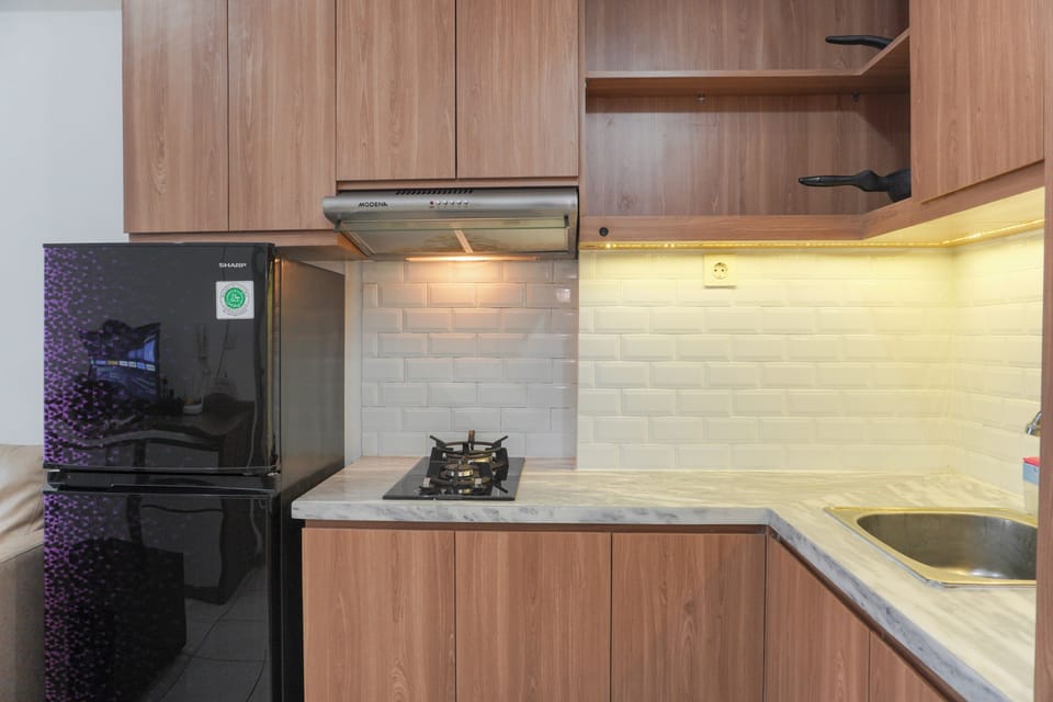 Apartment | Private kitchen | Fridge, stovetop, rice cooker