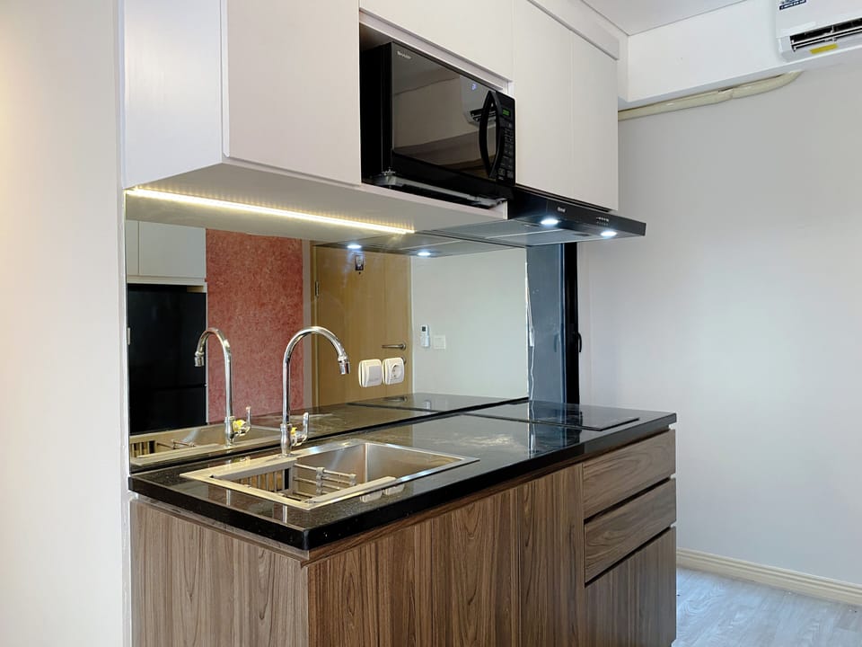 Apartment | Private kitchen | Fridge, stovetop, rice cooker