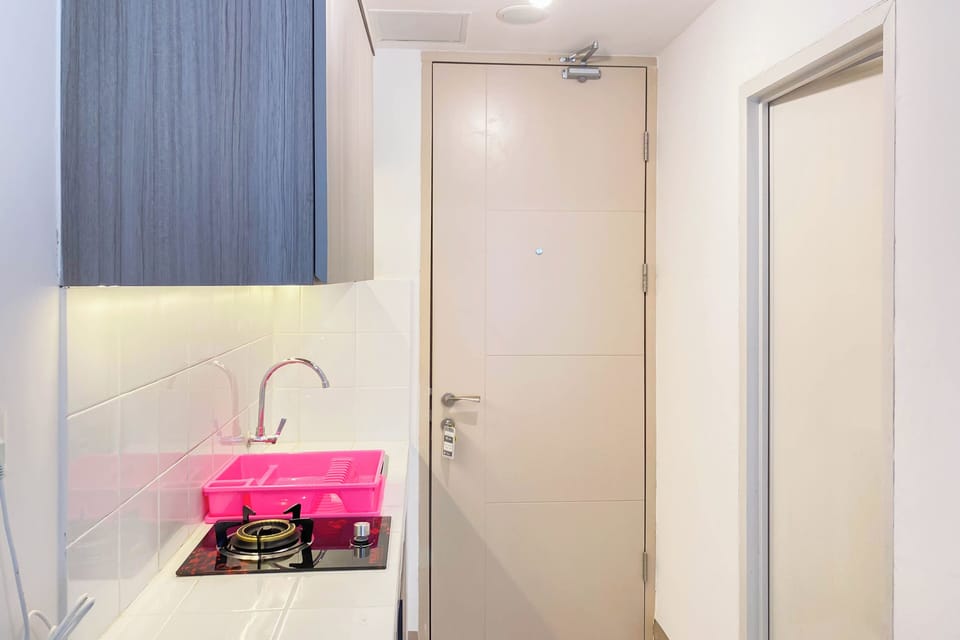 Studio | Private kitchen | Fridge, stovetop, electric kettle, rice cooker
