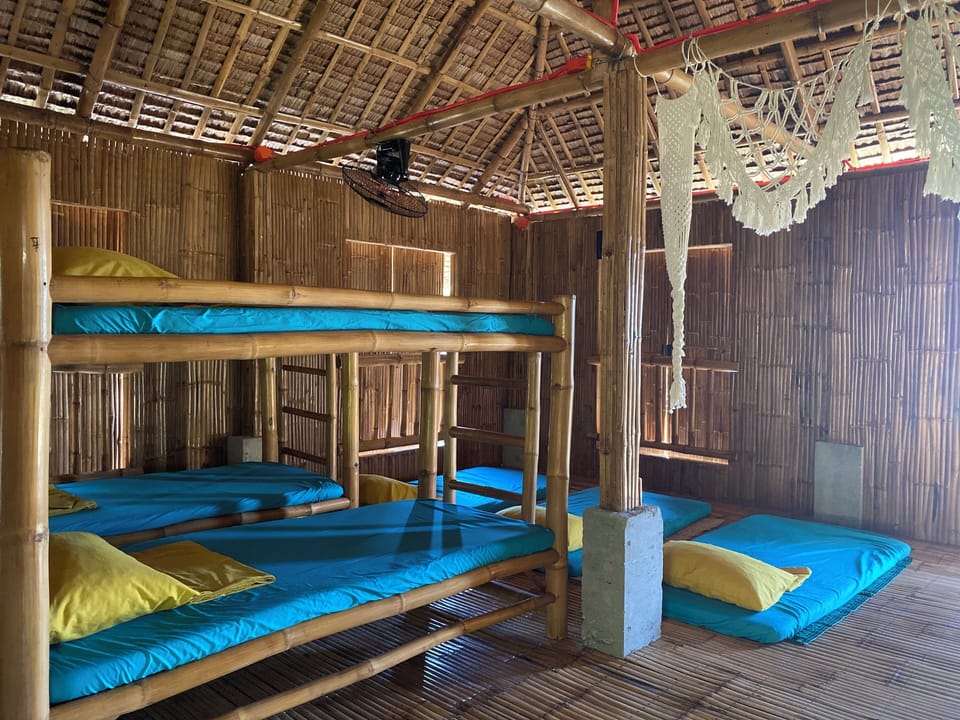 Basic Shared Dormitory, Mixed Dorm, Ocean View | WiFi (free), bed sheets