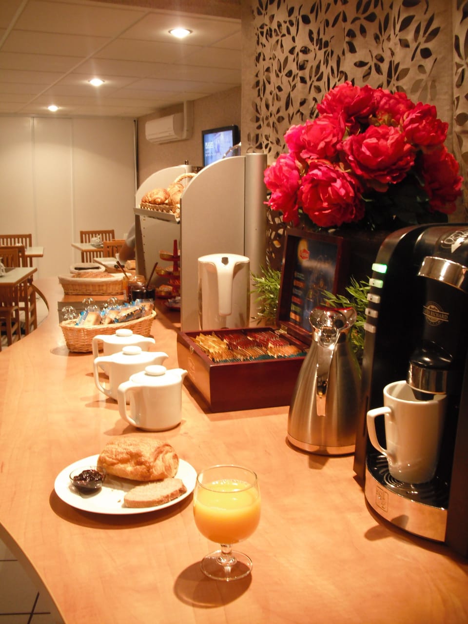 Breakfast area