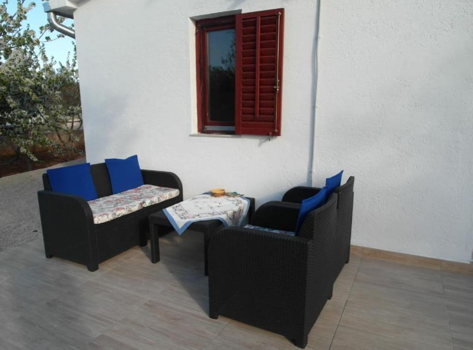 Apartment (One Bedroom apartment with Terrace) | Terrace/patio
