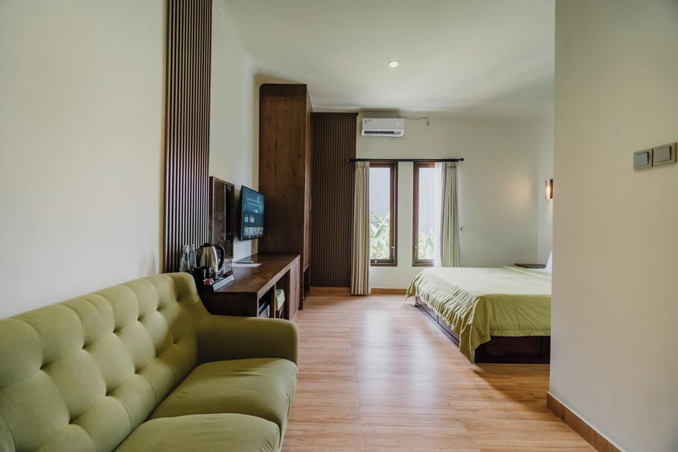 Deluxe Studio Suite, Terrace | In-room safe, desk, laptop workspace, free WiFi