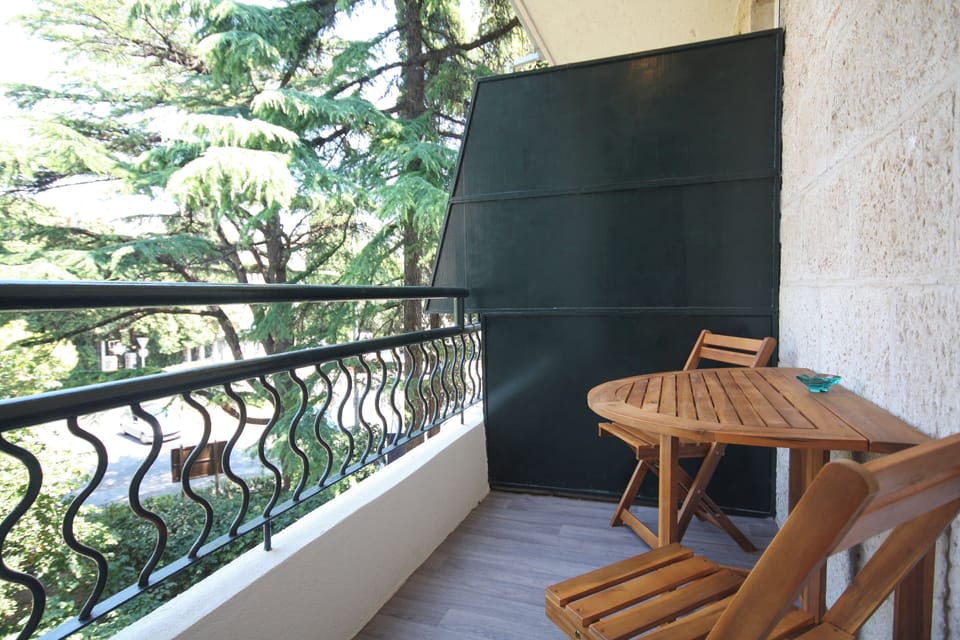 Apartment (Apartment Goge - One-Bedroom Apartmen) | Balcony