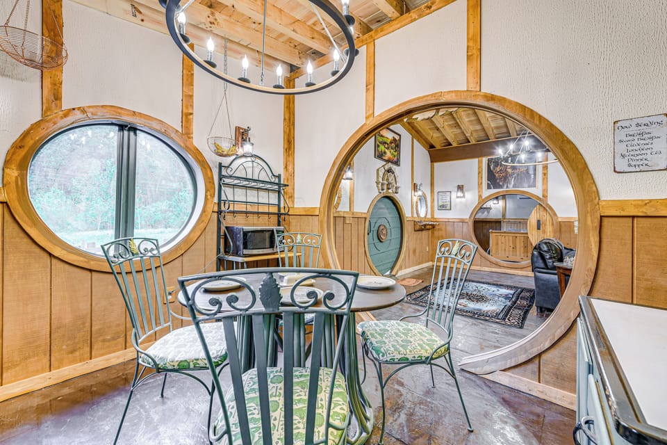 Cottage (2 Bedrooms) | Interior