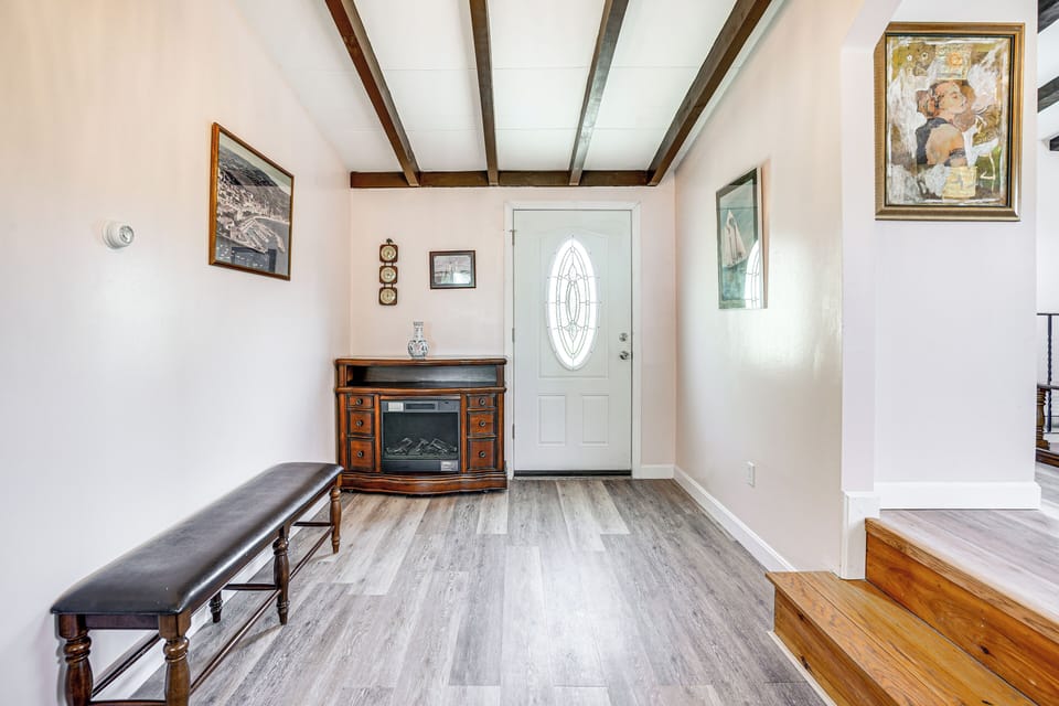 House (2 Bedrooms) | Interior