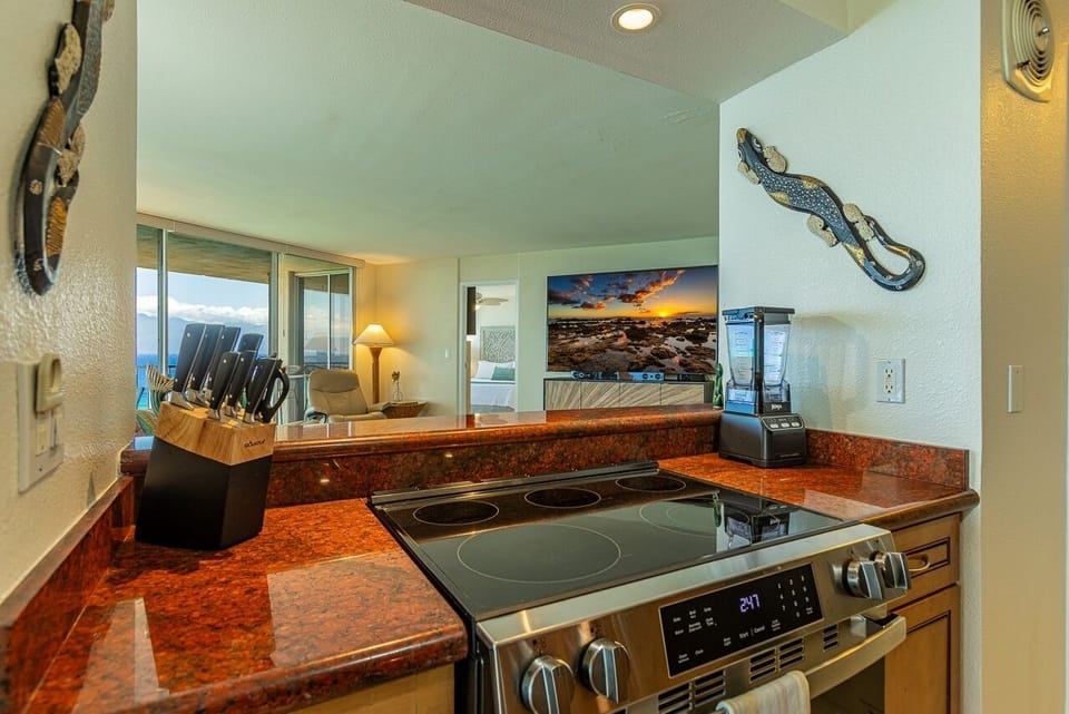 Condo, 2 Bedrooms | Interior