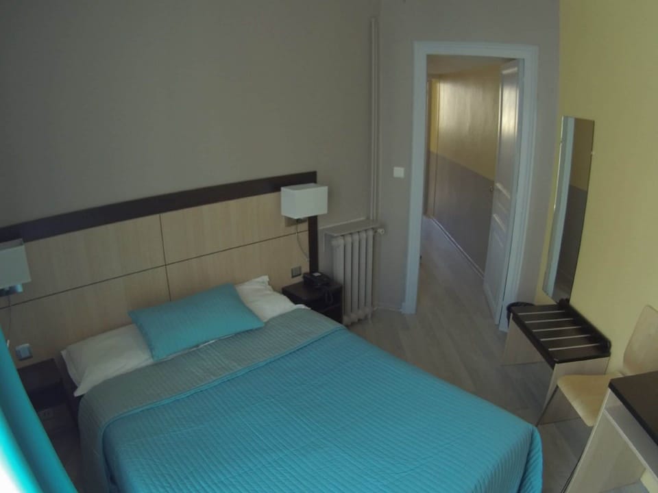 In-room safe, desk, iron/ironing board, free WiFi
