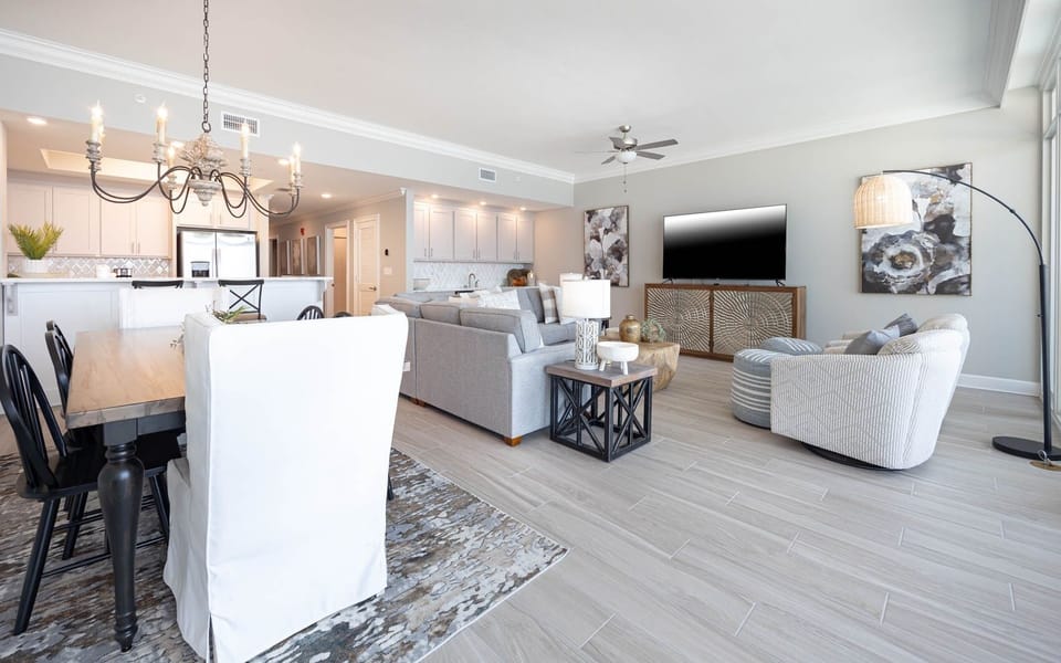 Condo, 2 Bedrooms | Interior