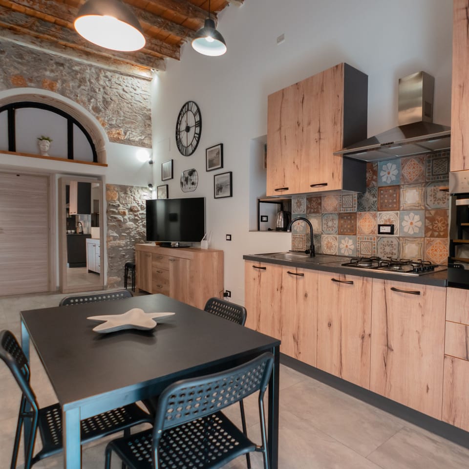 House | 1 bedroom