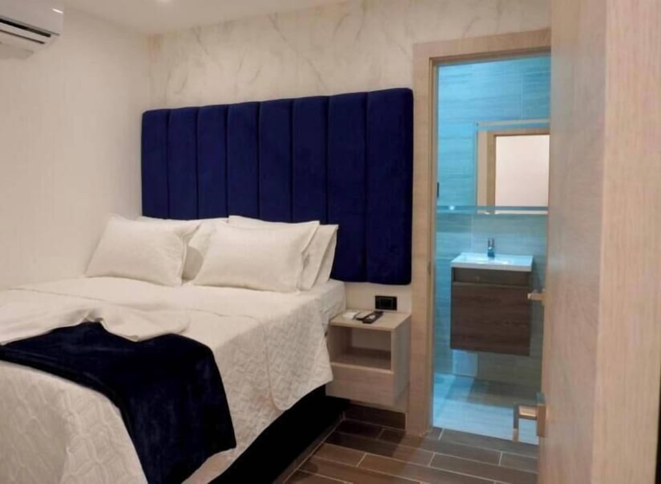 Deluxe Double Room | Premium bedding, down comforters, iron/ironing board (on request)