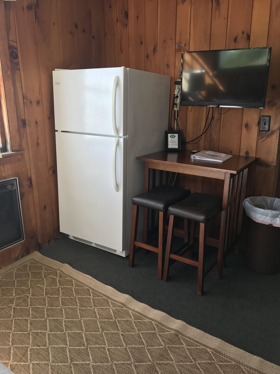 Standard Cottage, 2 Bedrooms, Balcony, Lake View (Cottage 15 or 16) | Private kitchenette