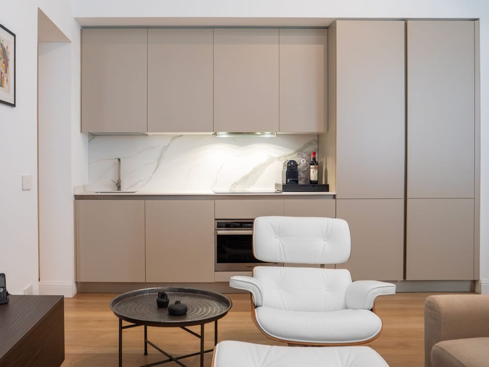Suite, 1 King Bed with Sofa bed, Non Smoking, Garden View | Private kitchen | Full-size fridge, microwave, oven, stovetop