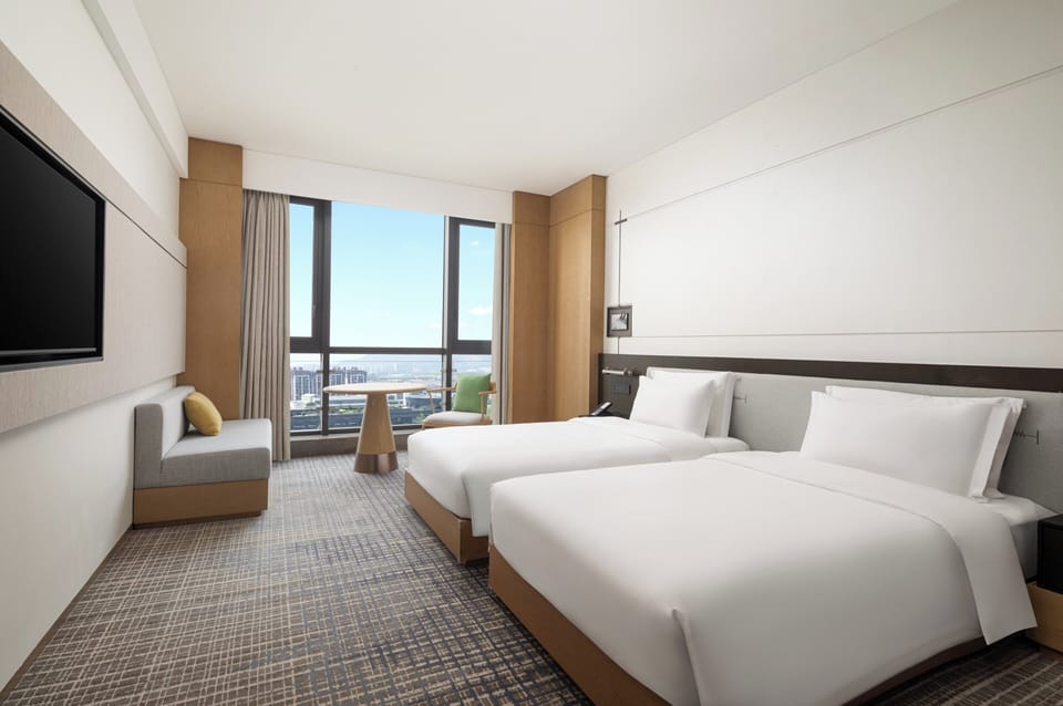 In-room safe, soundproofing