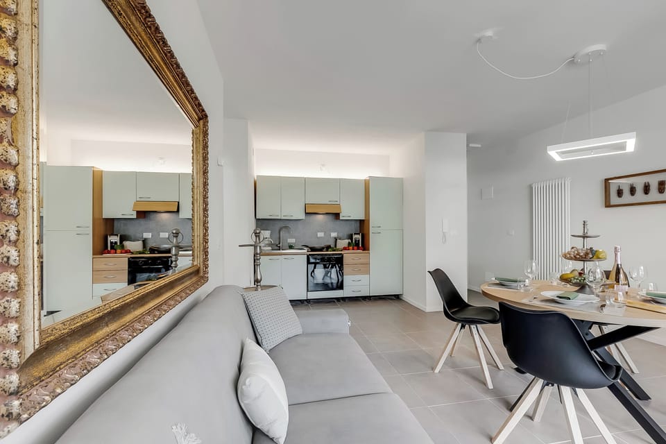 Family Apartment, 1 Bedroom, Balcony, Lakeside (Appartamento 30 Nodi 2 Torbole-Arco) | Interior