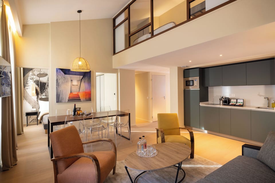 Suite Prestige Mezzanine | Premium bedding, pillowtop beds, in-room safe, soundproofing
