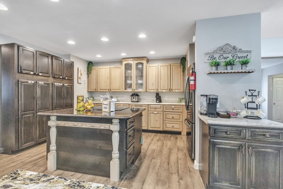 House, 4 Bedrooms | Private kitchen | Fridge, oven, toaster