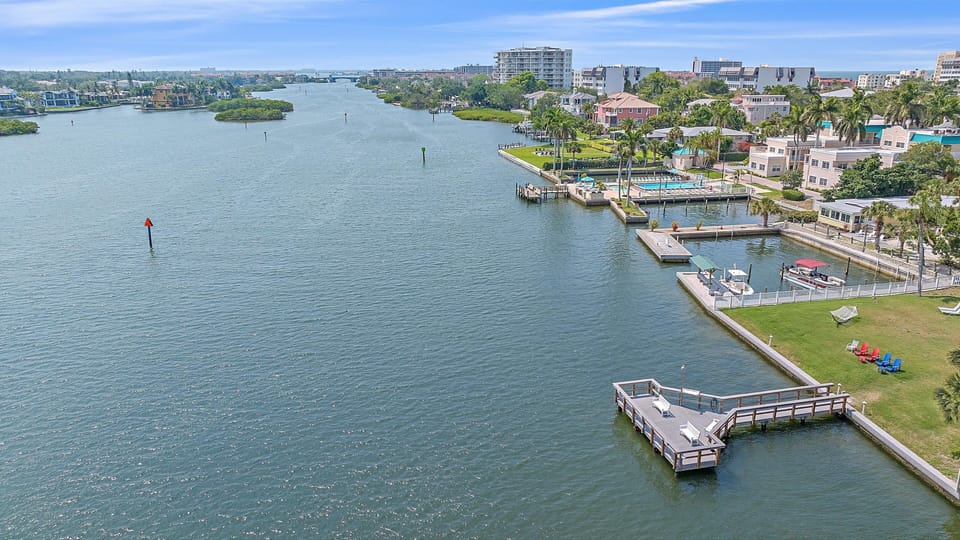 Condo, 2 Bedrooms | Marina