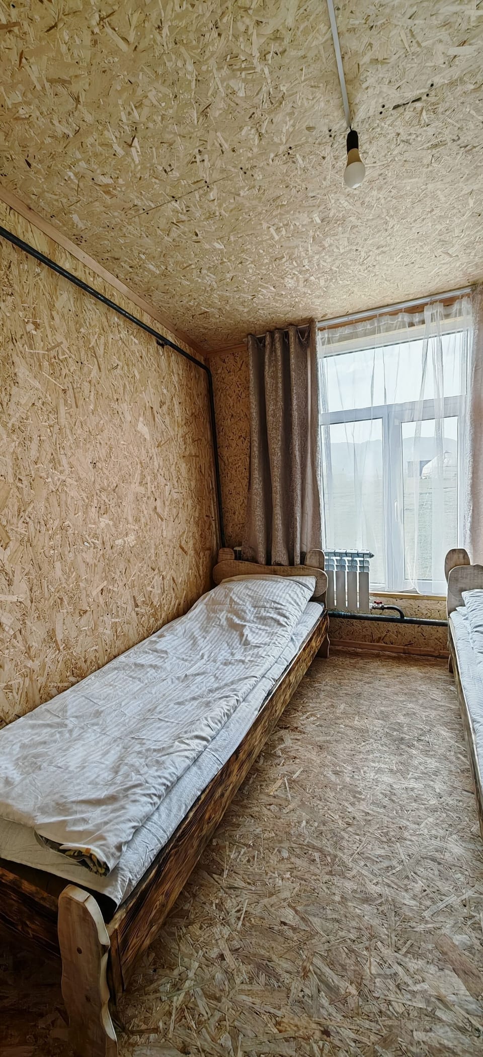 Traditional Shared Dormitory, Mountain View | Desk
