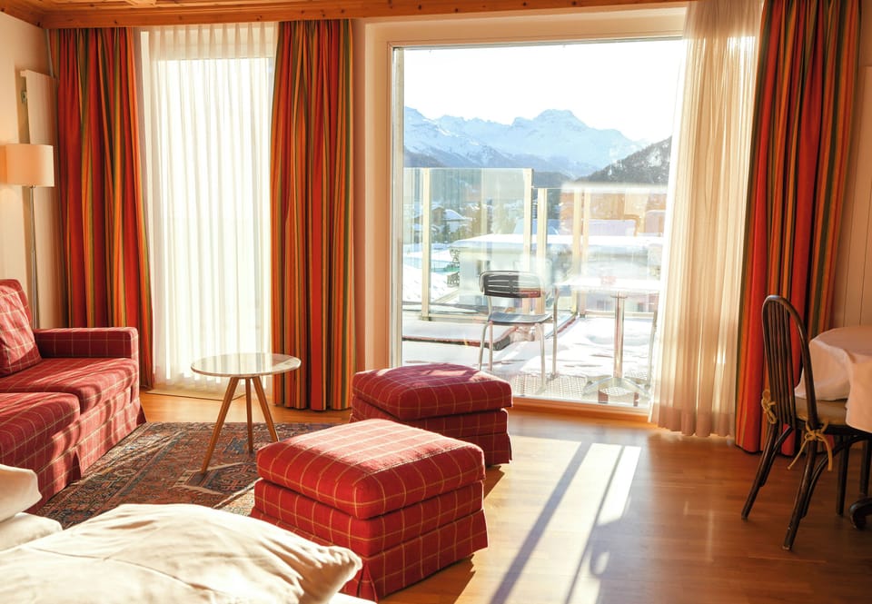 Junior Suite | Minibar, in-room safe, desk, WiFi (free)