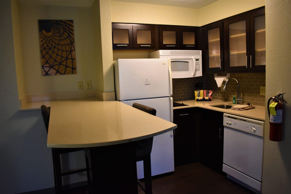 Desk, iron/ironing board, WiFi (free), individually furnished