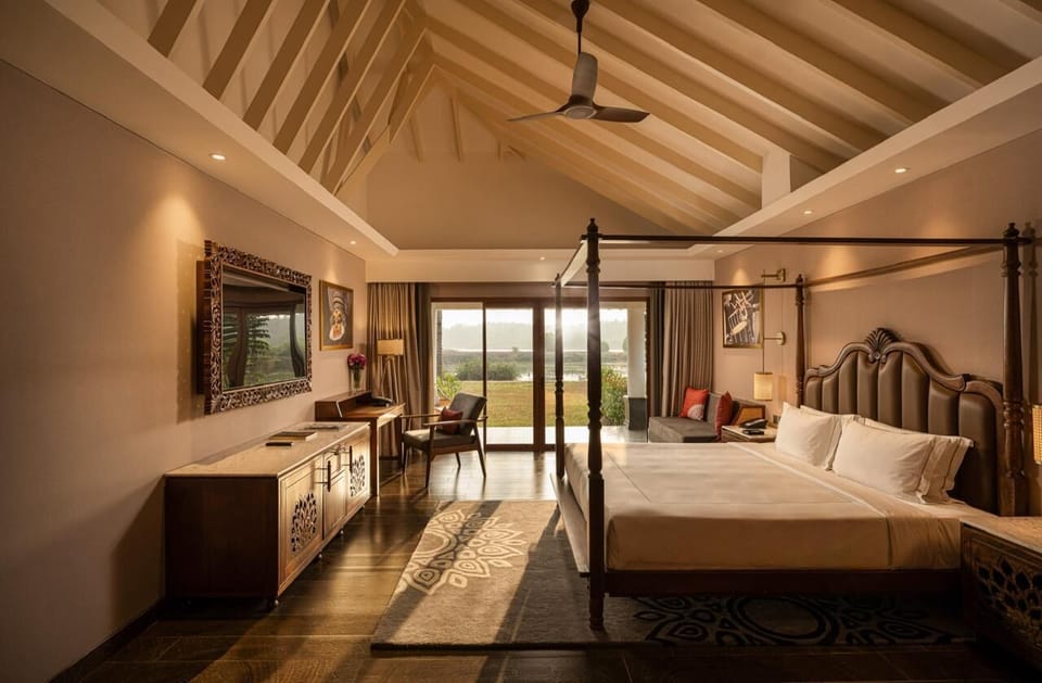 Premium Cottage, 1 King Bed, Hot Tub | Garden view