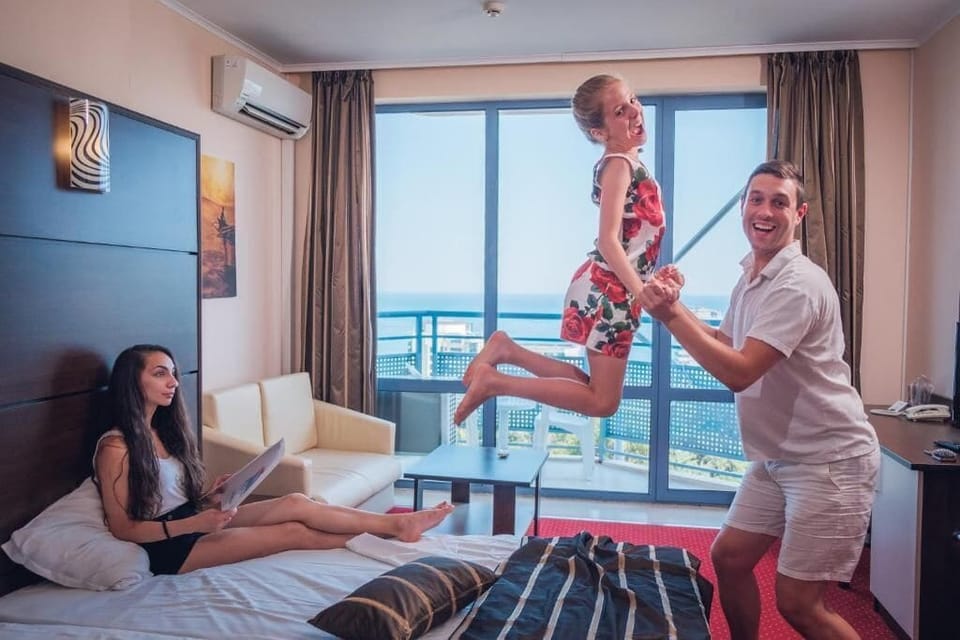 Deluxe Studio, Balcony, Sea View | Desk, free WiFi, bed sheets