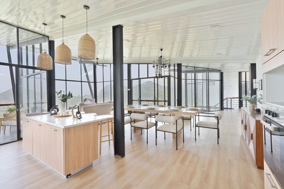 Luxury Villa, 3 Bedrooms, Mountain View | Dining room