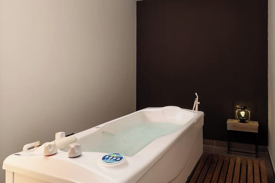 Exe Via Argentum Hotel in Galicia