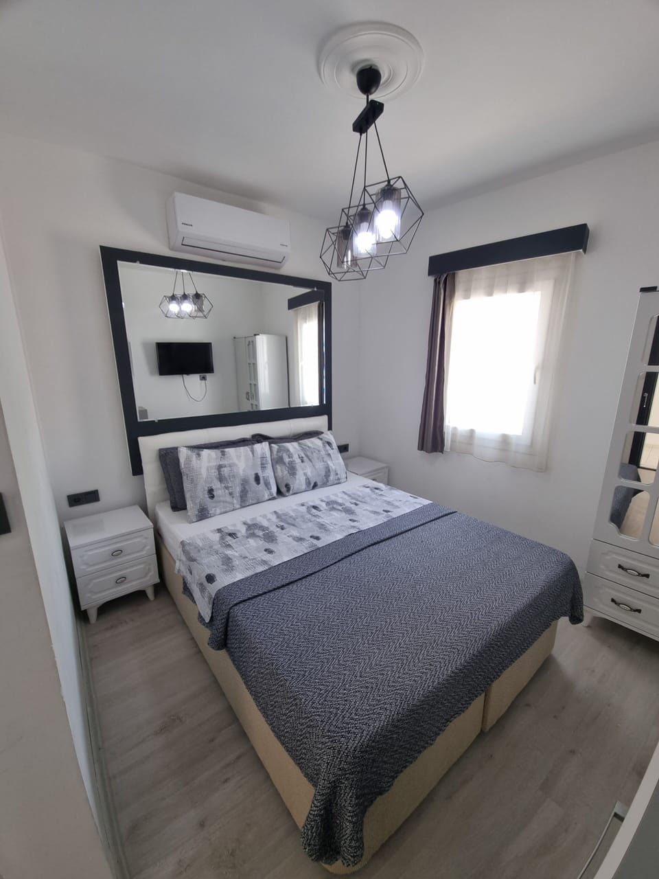 Economy Room, City View | Desk, laptop workspace, soundproofing, free rollaway beds