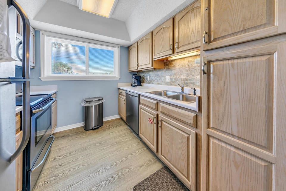 Condo, Multiple Beds, Ocean View (Southbay by the Gulf 129) | Private kitchen | Oven, toaster