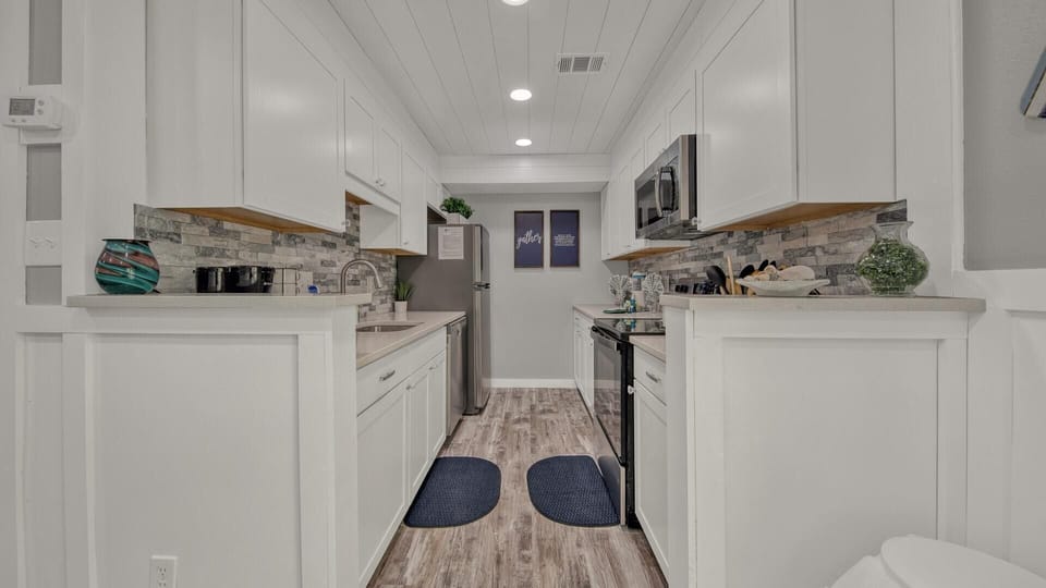 Condo, Multiple Beds (Southbay by the Gulf 72) | Private kitchen | Oven, toaster