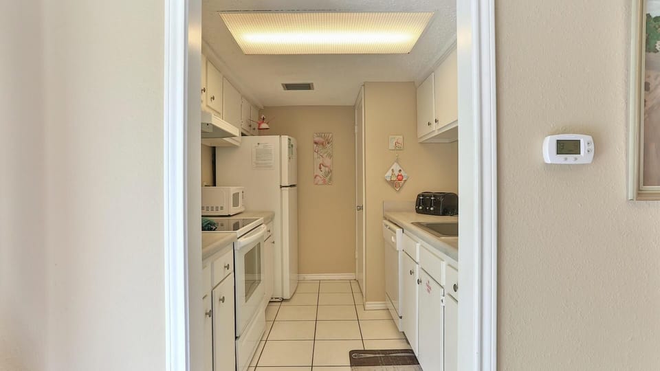 Condo, 1 King Bed with Sofa bed (Southbay by the Gulf 73) | Private kitchen | Toaster
