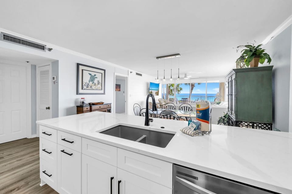 Condo, Multiple Beds, Ocean View (Hidden Dunes Gulfside 206) | Private kitchen | Oven, toaster