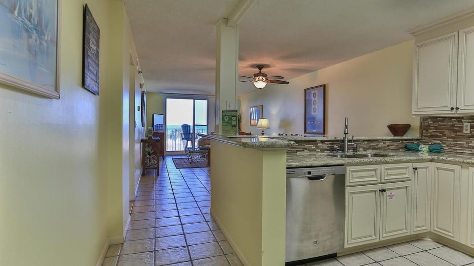 Condo, Multiple Beds, Ocean View (Destin on the Gulf 302) | Interior