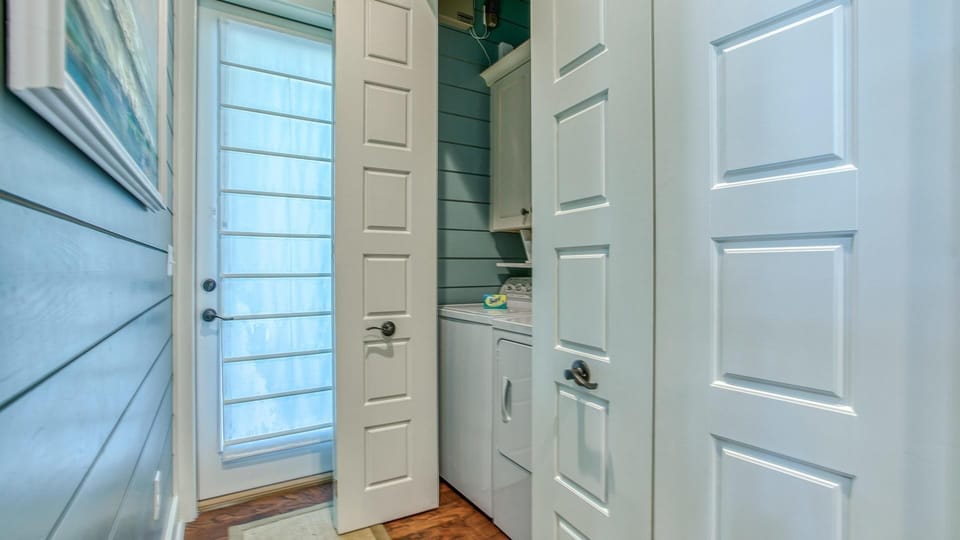 House, Multiple Beds (Shades of Blue) | Interior
