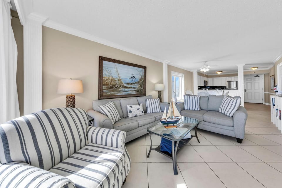 Condo, Multiple Beds, Ocean View (Destin on the Gulf 607) | Living area