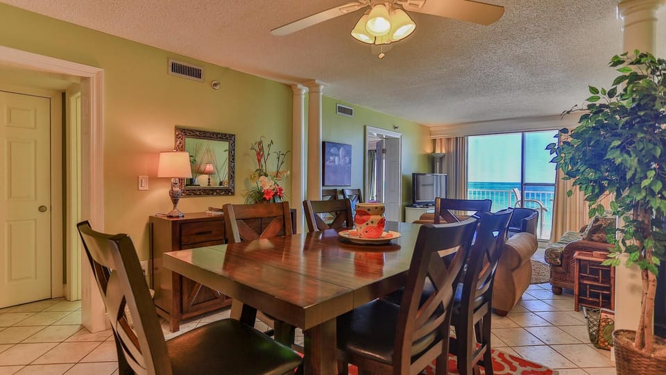 Condo, Multiple Beds, Ocean View (Destin on the Gulf 706) | Dining