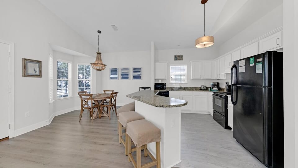 House, 1 King Bed with Sofa bed (Pelican House) | Private kitchen